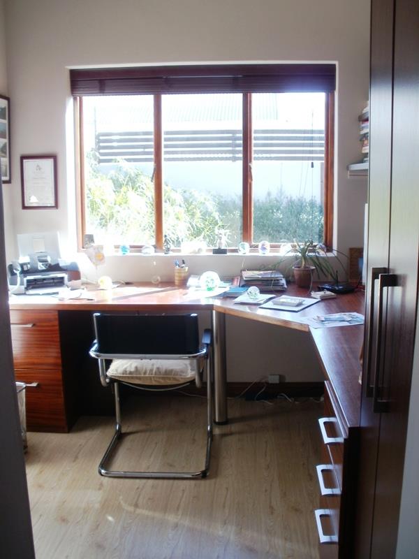 3 Bedroom Property for Sale in Sunnydale Western Cape